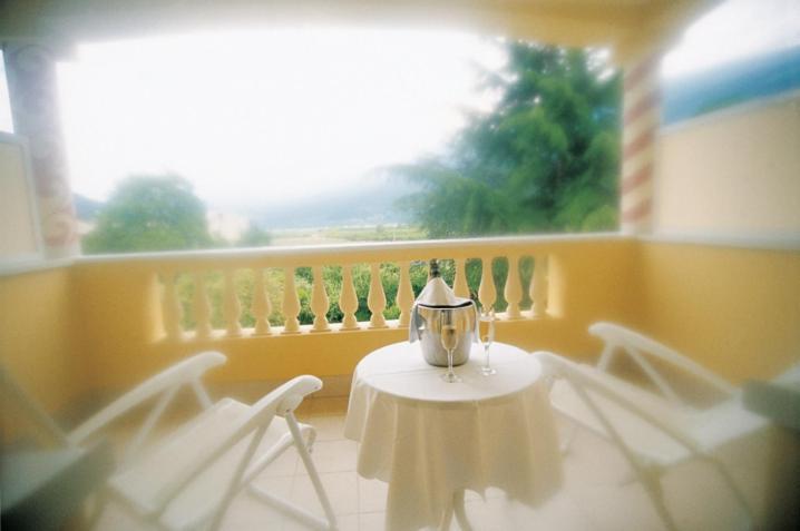 Hotel Maria Theresia Silandro Chambre photo